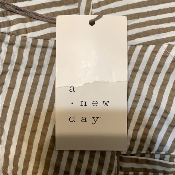 NEW! Chino striped shorts - Picture 5 of 7